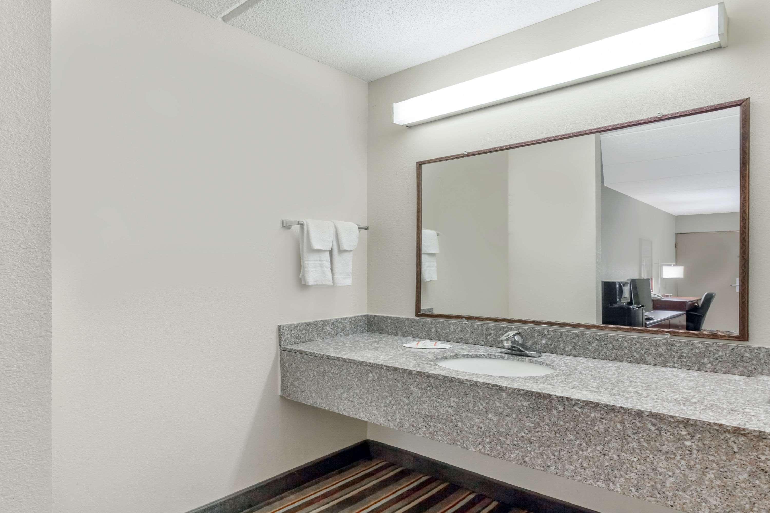 Clarion Pointe Kimball By Choice Hotels Exteriör bild