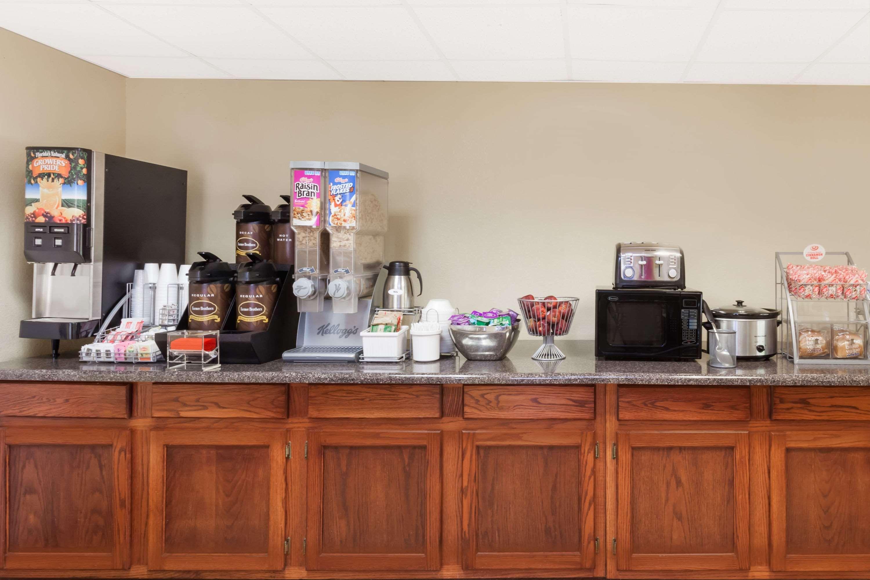 Clarion Pointe Kimball By Choice Hotels Exteriör bild